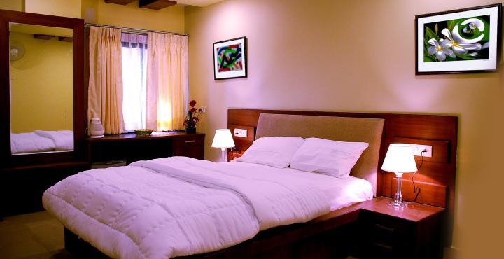 Hotel Sri Madhura Inn Hajdarabad Zewnętrze zdjęcie