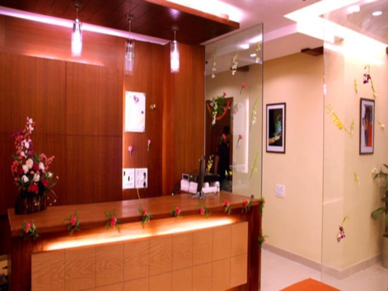 Hotel Sri Madhura Inn Hajdarabad Zewnętrze zdjęcie